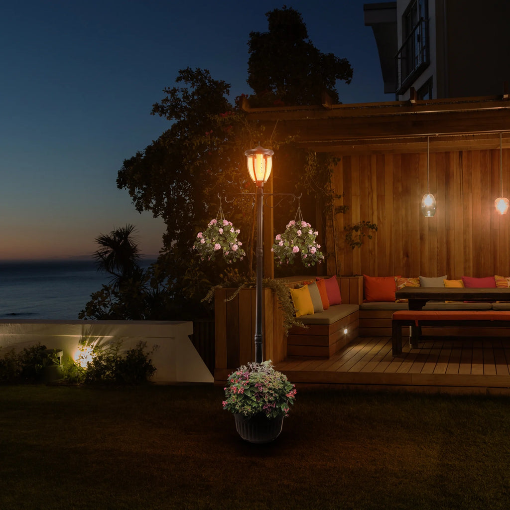 Lampadaire solaire à tête unique et jardinière Sun-Ray Kenwick de 7 pieds, bronze