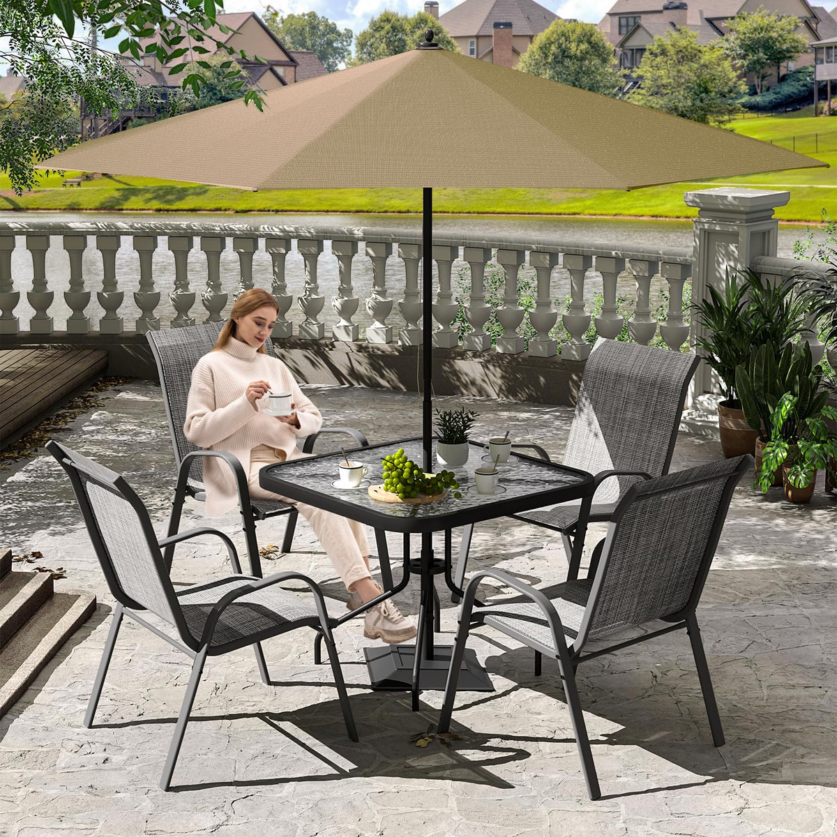 Ensemble de repas d'extérieur Amopatio de 5 pièces, ensemble de table et chaises de patio