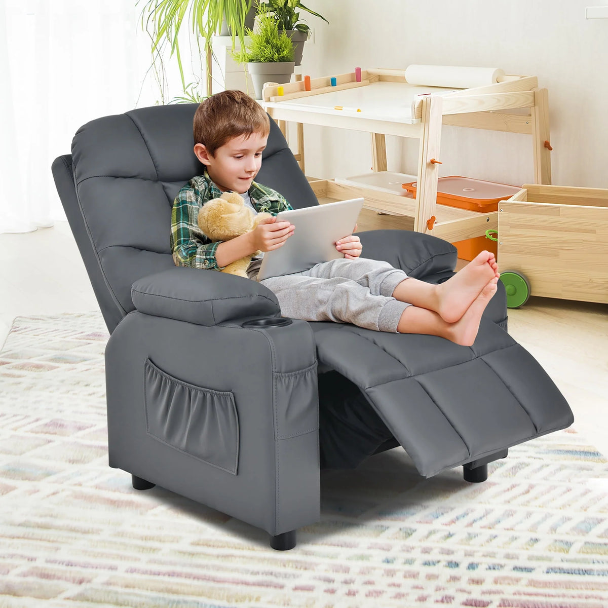 Fauteuil inclinable pour enfant et adolescent Costway en similicuir PU avec porte-gobelets et poches latérales, gris