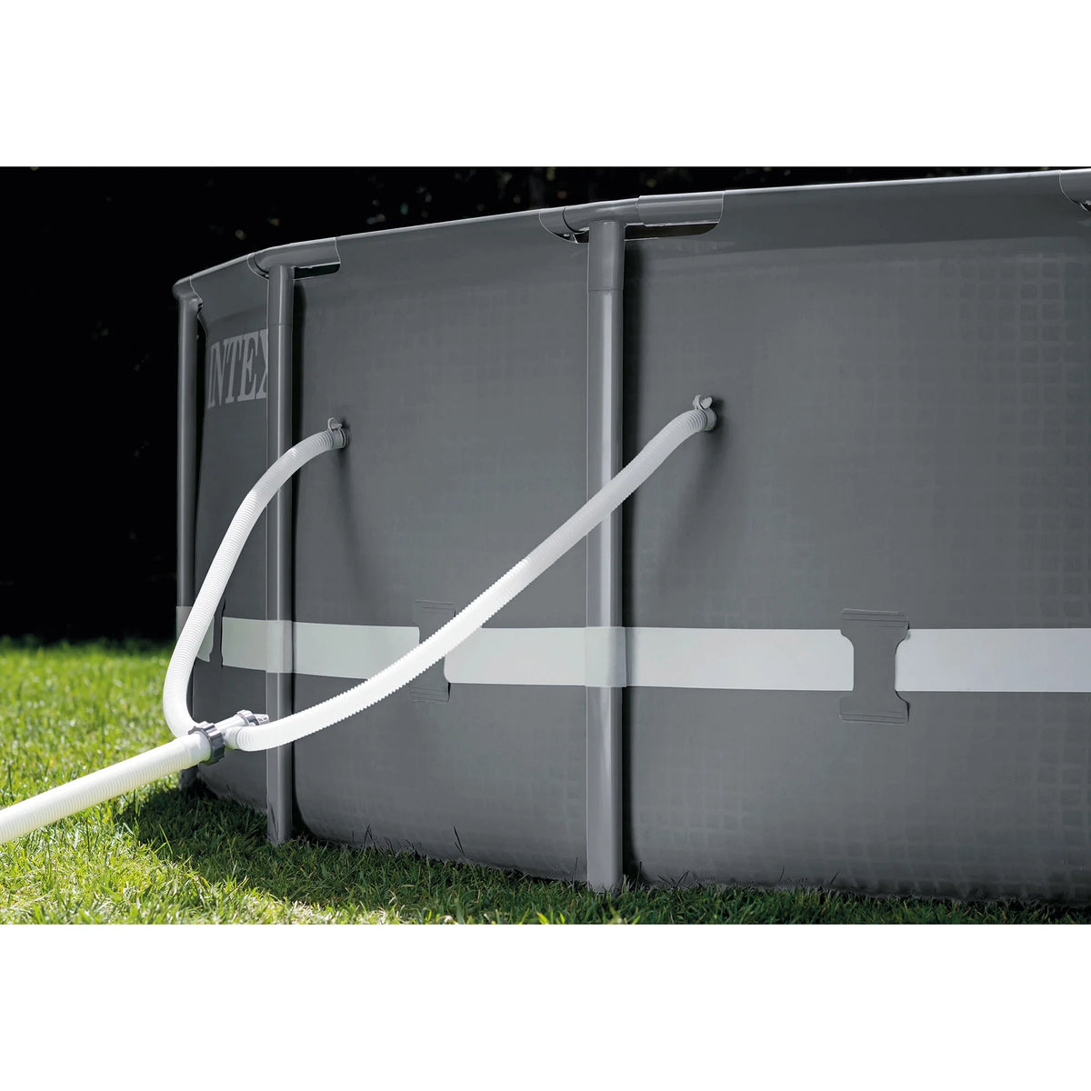 Ensemble piscine hors sol ronde Intex Ultra Frame 26' x 52' pour l'extérieur