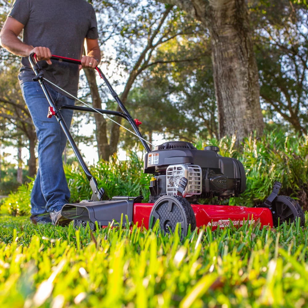 Tondeuse à gazon autotractée Hyper Tough de 20 pouces et 125 cc avec moteur Briggs & Stratton (Détails de l'assemblage : 46,9 lb ; hauteur de 22,10 pouces)