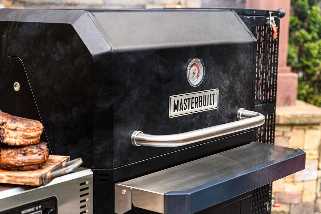 Barbecue et fumoir à charbon numérique WiFi Masterbuilt Gravity Series? 1050 en noir