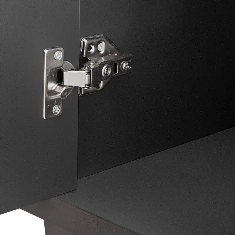 Un cabinet de style minimaliste et luxueux, doté de quatre portes en lin.