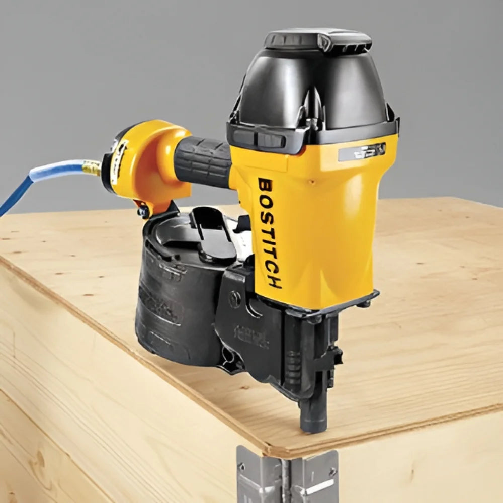 Kit combiné Bostitch BTFP3KIT 3 pièces : cloueuse et compresseur d’air à palettes sans huile de 0,8 CV avec réservoir de 6 gallons
