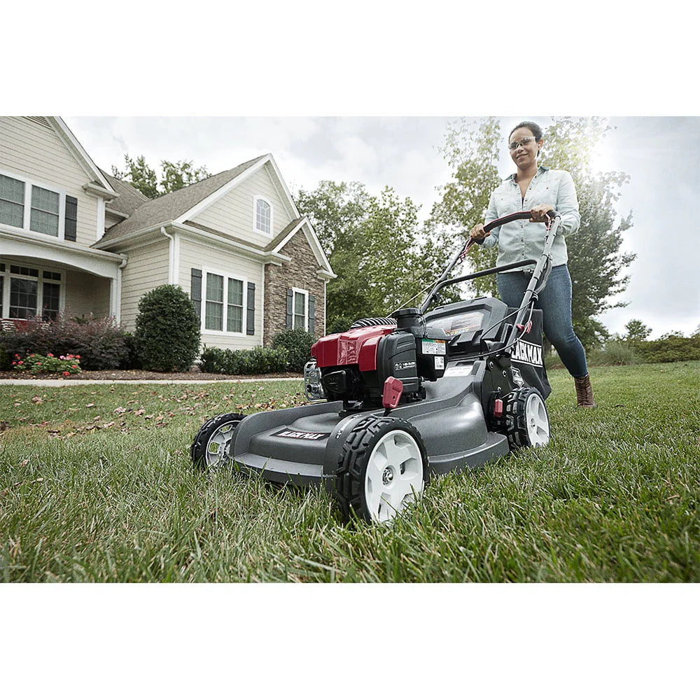 Tondeuse à gaz autotractée Black Max de 21 pouces et 150 cc avec moteur Briggs & Stratton